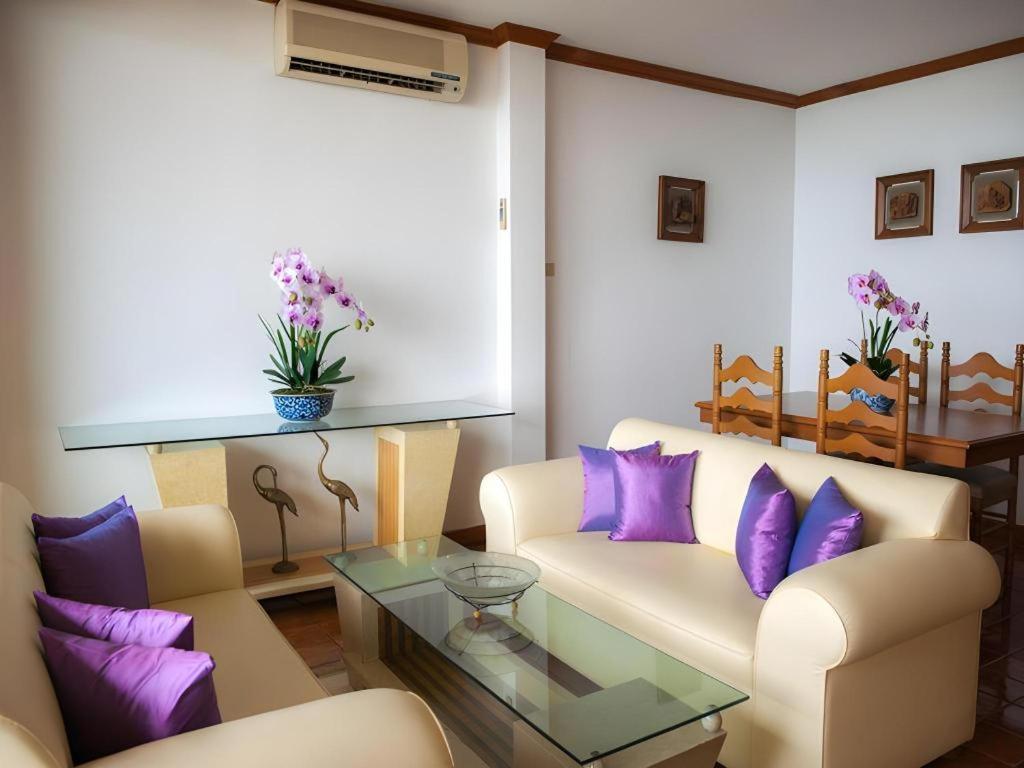 Lido Beach Hotel Pattaya Bagian luar foto